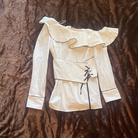 Black and white off the shoulder corset blouse - Picture 2 of 6